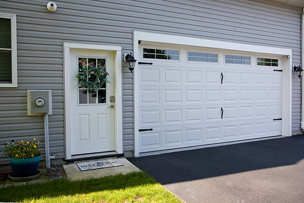 24/7 Emergency Garage Door Panel Replacement experts in Gahanna, OH